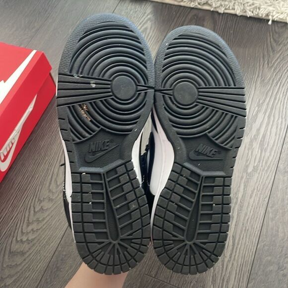 NIKE | Dunk Low Retro White Black Panda - Picture 6 of 14